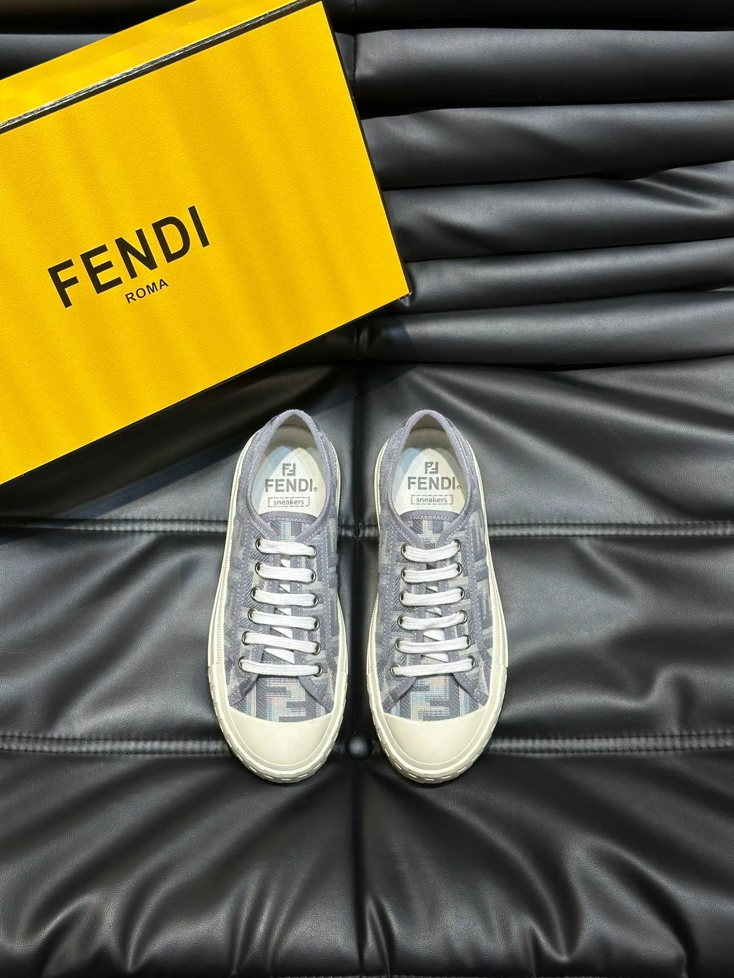 Men's men's shoes 💰420 [New style] 🍿🍿Fendi Fendi👫Couple style low-top canvas shoes, Fendi 2024 spring and summer new lace-up canvas shoes, upper FF jacquard fabric, decorated with same-color satin trim, soles FF carved decoration, soft elastic foot feel, perfect foot comfort! Size: 35-40 Male 38-45